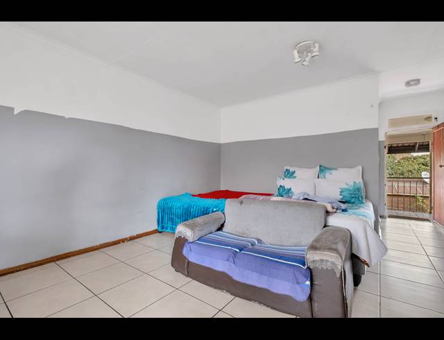 1 BEDROOM APARTMENT FOR SALE IN WINDSOR EAST